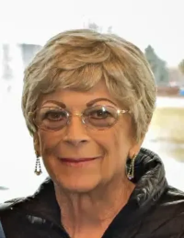 images/PHOTOS/sandra%20darleen%20thompson.webp#joomlaImage://local-images/PHOTOS/sandra darleen thompson.webp?width=200&height=259