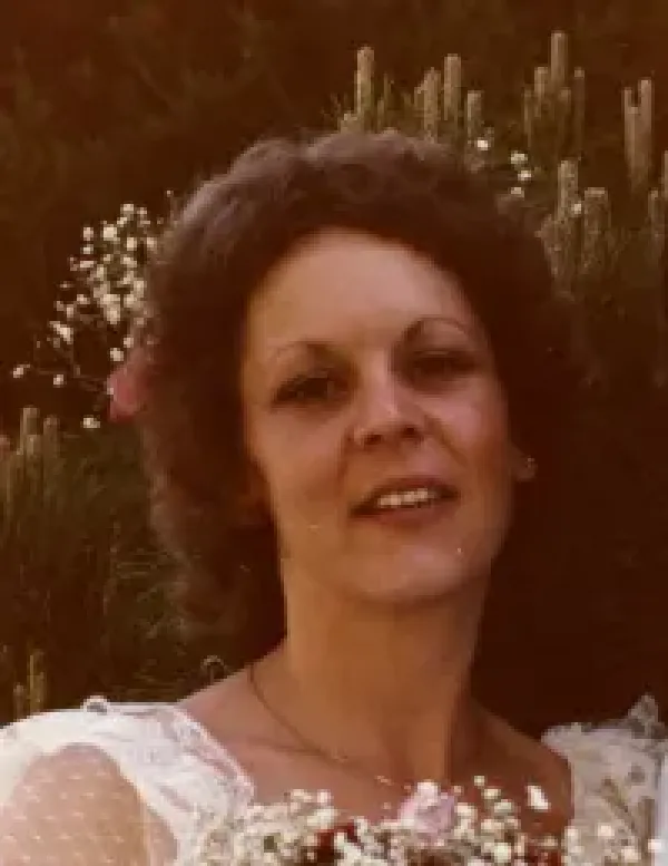 images/PHOTOS/michelle%20goddard.webp#joomlaImage://local-images/PHOTOS/michelle goddard.webp?width=200&height=259