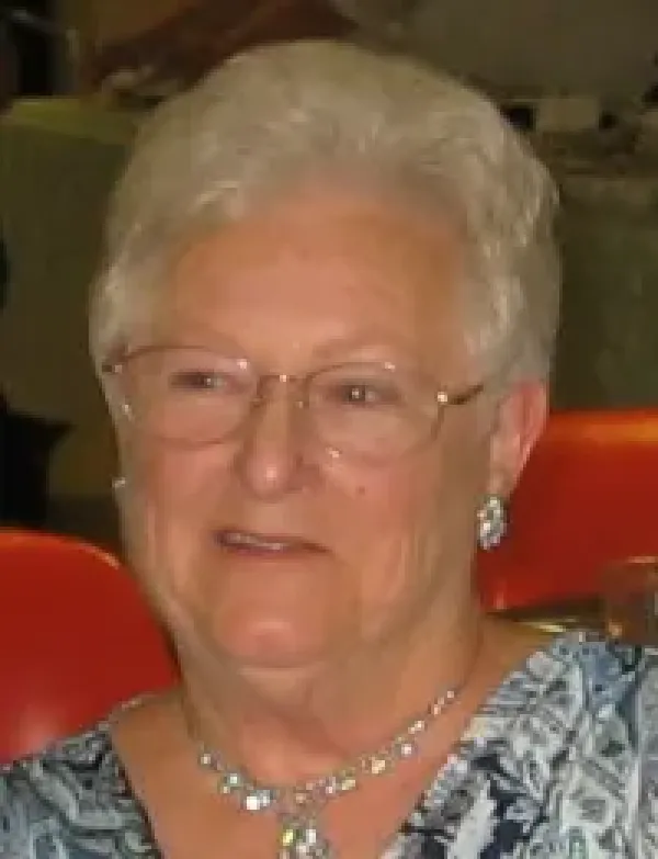 images/PHOTOS/fay%20bruderer.webp#joomlaImage://local-images/PHOTOS/fay bruderer.webp?width=200&height=261