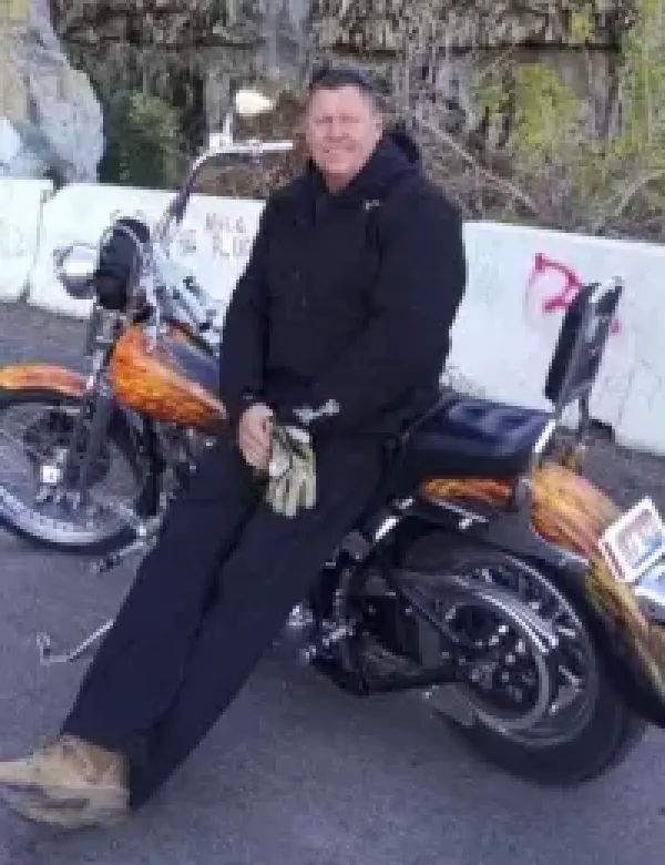 images/PHOTOS/darin%20edward%20west.webp#joomlaImage://local-images/PHOTOS/darin edward west.webp?width=200&height=260