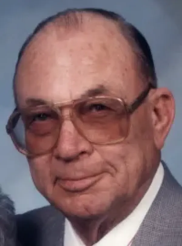 images/PHOTOS/david%20earnest%20lake.webp#joomlaImage://local-images/PHOTOS/david earnest lake.webp?width=200&height=270