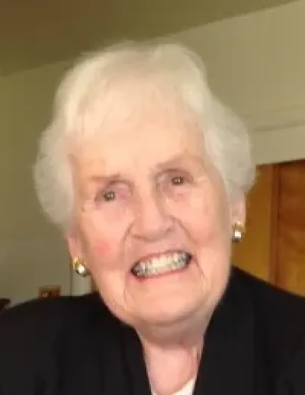 images/PHOTOS/carol%20sue%20fly.webp#joomlaImage://local-images/PHOTOS/carol sue fly.webp?width=200&height=259