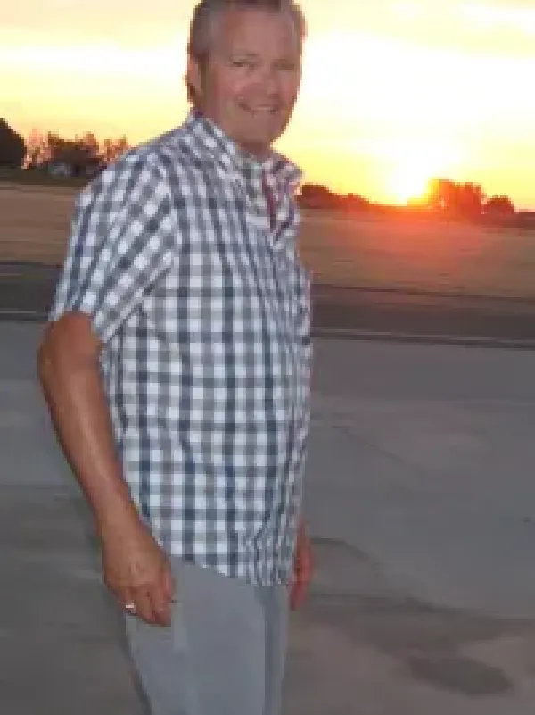 images/PHOTOS/kelly%20lee%20hess.webp#joomlaImage://local-images/PHOTOS/kelly lee hess.webp?width=200&height=267