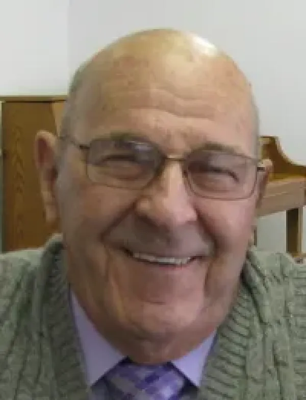 images/PHOTOS/elmer%20crew.webp#joomlaImage://local-images/PHOTOS/elmer crew.webp?width=200&height=261