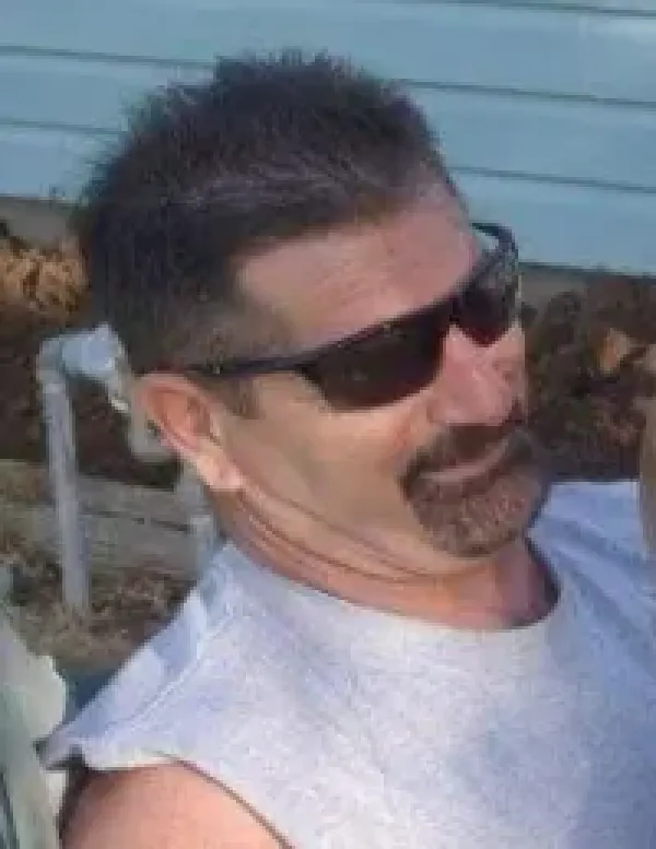 images/PHOTOS/brett%20allen%20savage.webp#joomlaImage://local-images/PHOTOS/brett allen savage.webp?width=200&height=259