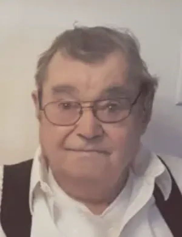 images/PHOTOS/jim%20glenn%20chrz.webp#joomlaImage://local-images/PHOTOS/jim glenn chrz.webp?width=200&height=260