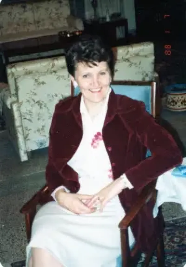 images/PHOTOS/toni%20stringam.webp#joomlaImage://local-images/PHOTOS/toni stringam.webp?width=200&height=287