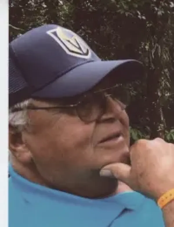 images/PHOTOS/vincent%20gonzalez.webp#joomlaImage://local-images/PHOTOS/vincent gonzalez.webp?width=200&height=260