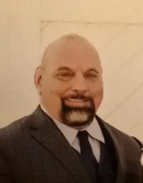 images/PHOTOS/shawn%20hayes.webp#joomlaImage://local-images/PHOTOS/shawn hayes.webp?width=193&height=246